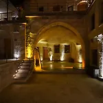 Design Cave ギョレメ