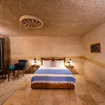 Design Cave Otel 4*