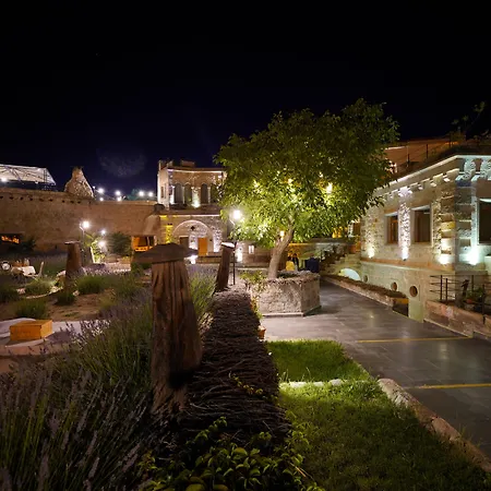 Hotel Design Cave 4*