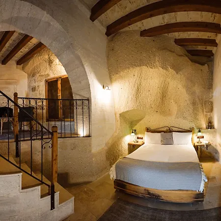 Design Cave Hotel 4*