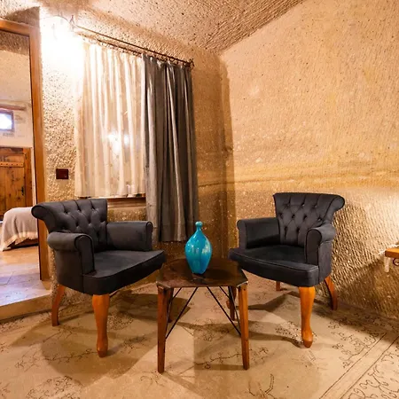Hotel Design Cave 4*