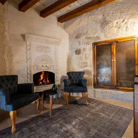 Hotel Design Cave 4*